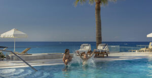 TUI tar opp kampen mot «solsengmafiaen»